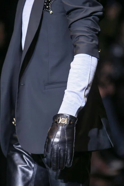 Look 66